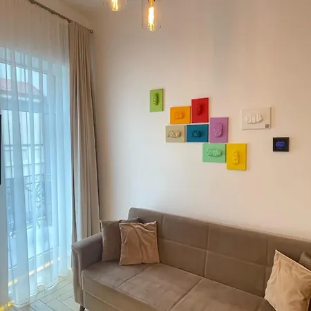 Apartment Picturesque Old Town With Charming Balcony Kaunas